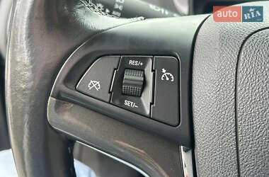Хэтчбек Chevrolet Volt 2015 в 