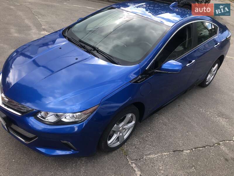 Хэтчбек Chevrolet Volt 2015 в Киеве
