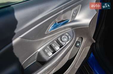 Хэтчбек Chevrolet Volt 2017 в 