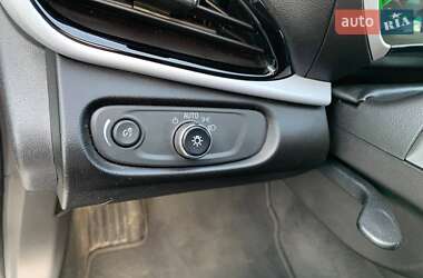Хетчбек Chevrolet Volt 2016 в 