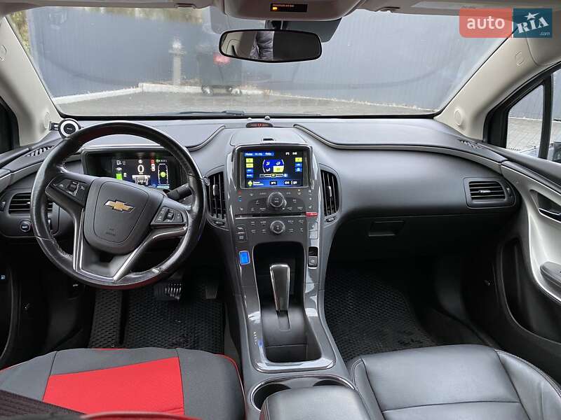 Хэтчбек Chevrolet Volt 2014 в Днепре