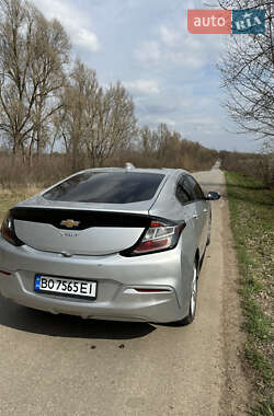 Хэтчбек Chevrolet Volt 2016 в 