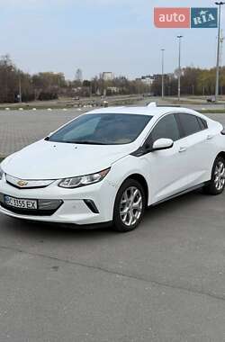 Хэтчбек Chevrolet Volt 2016 в 