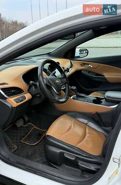 Хэтчбек Chevrolet Volt 2016 в 