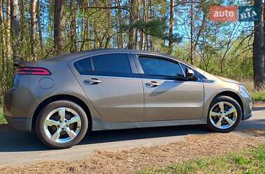 Хэтчбек Chevrolet Volt 2013 в 