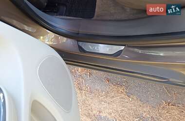 Хэтчбек Chevrolet Volt 2013 в 