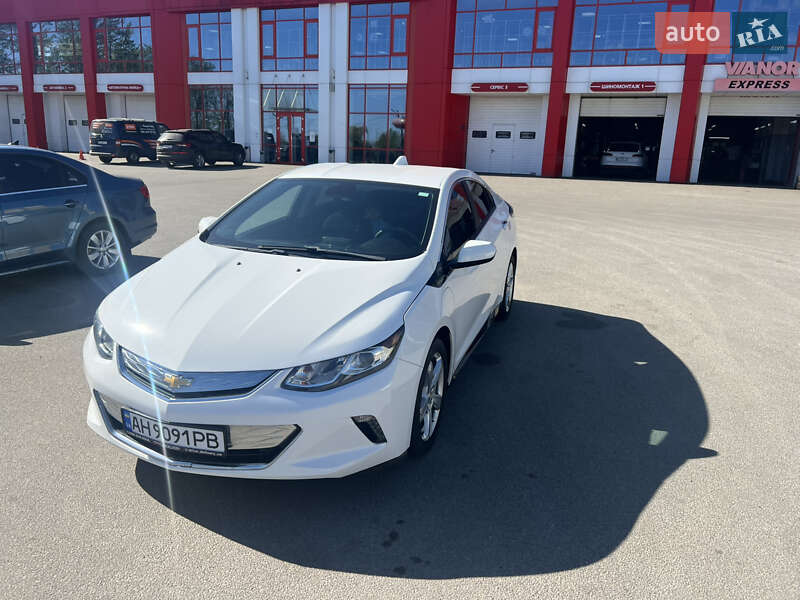 Хэтчбек Chevrolet Volt 2018 в 