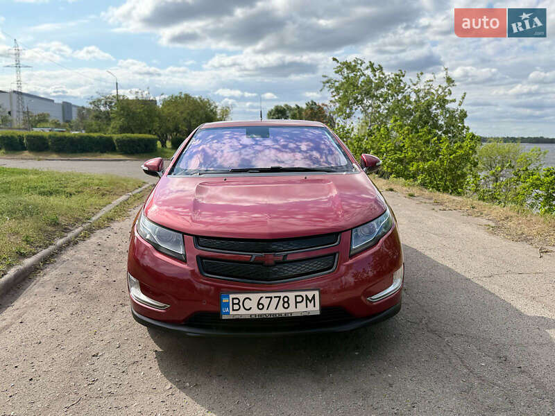 Хэтчбек Chevrolet Volt 2012 в Днепре