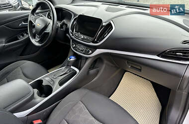 Хэтчбек Chevrolet Volt 2016 в 