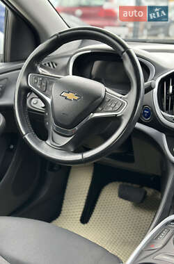 Хэтчбек Chevrolet Volt 2016 в 