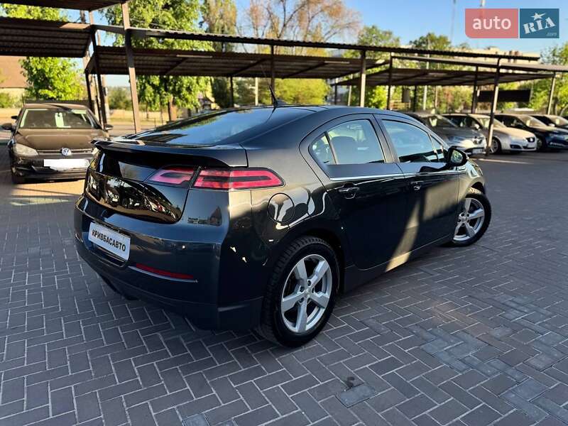 Хэтчбек Chevrolet Volt 2014 в Кривом Роге