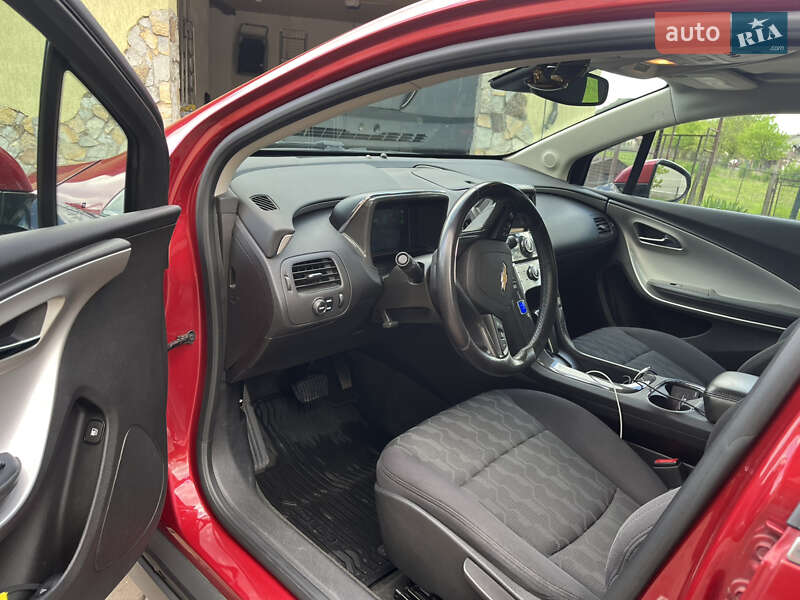 Хэтчбек Chevrolet Volt 2014 в Калуше