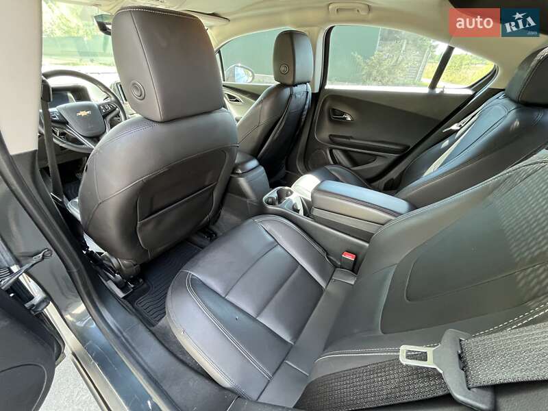 Хэтчбек Chevrolet Volt 2012 в Виннице