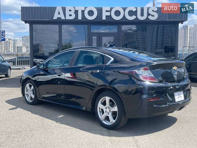 Хэтчбек Chevrolet Volt 2018 в Киеве