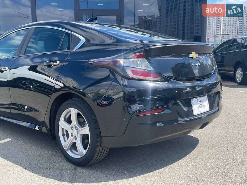 Хэтчбек Chevrolet Volt 2018 в Киеве