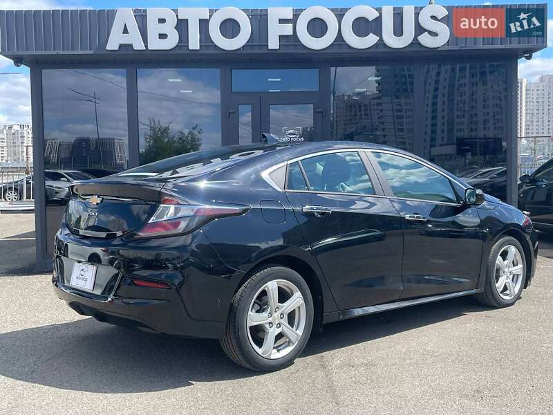 Хэтчбек Chevrolet Volt 2018 в Киеве