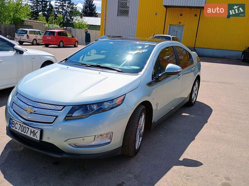 Хэтчбек Chevrolet Volt 2012 в Самборе