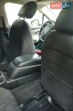 Хэтчбек Chevrolet Volt 2014 в 
