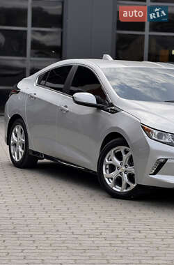 Хэтчбек Chevrolet Volt 2016 в 