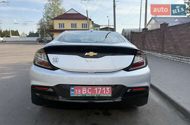 Хэтчбек Chevrolet Volt 2016 в 