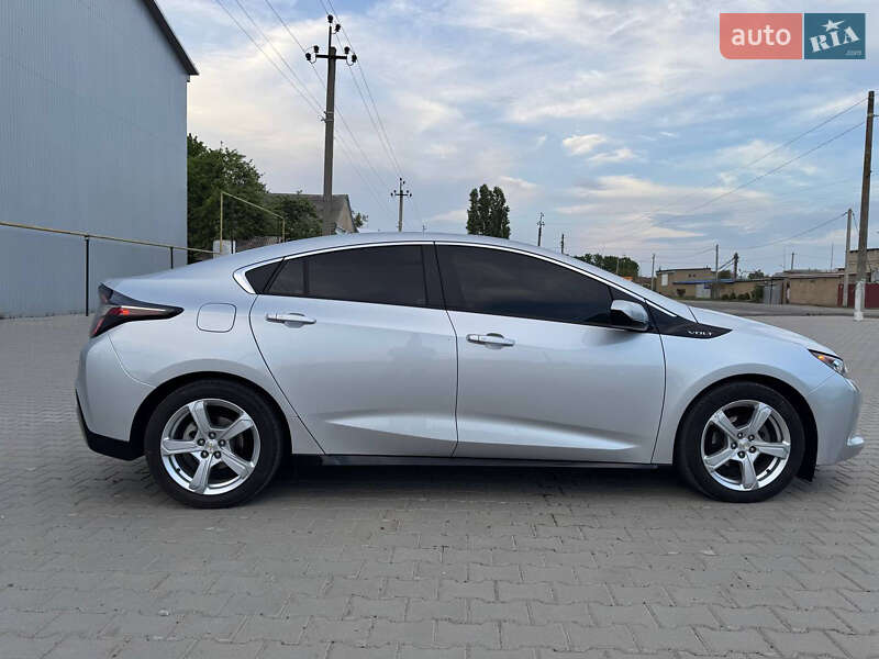 Хэтчбек Chevrolet Volt 2018 в Подольске фото 7 Хэтчбек Chevrolet Volt 2018 в Подольске