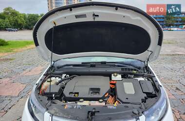 Хетчбек Chevrolet Volt 2013 в 