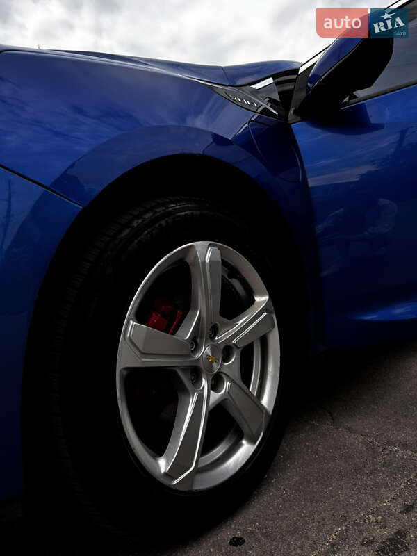Хетчбек Chevrolet Volt 2016 в Чугуєві