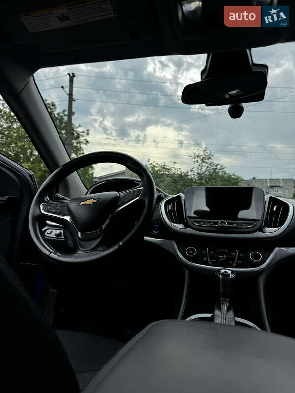 Хетчбек Chevrolet Volt 2016 в Чугуєві