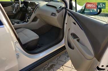 Хэтчбек Chevrolet Volt 2013 в 