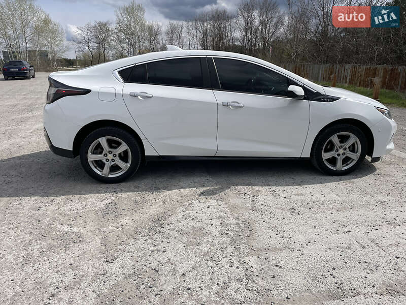 Хетчбек Chevrolet Volt 2015 в Кам'янському