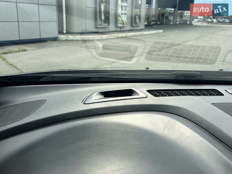 Хэтчбек Chevrolet Volt 2015 в Запорожье