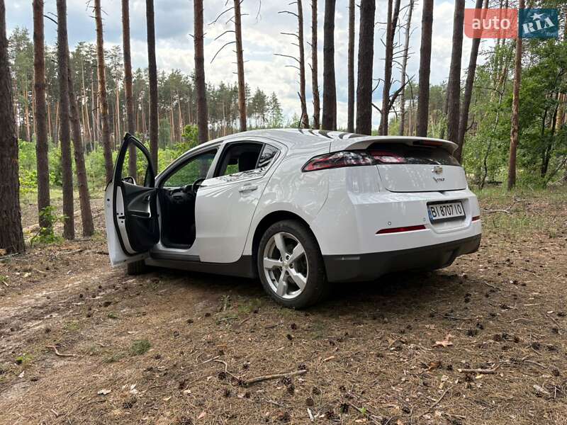 Хэтчбек Chevrolet Volt 2015 в Полтаве фото 14 Хэтчбек Chevrolet Volt 2015 в Полтаве