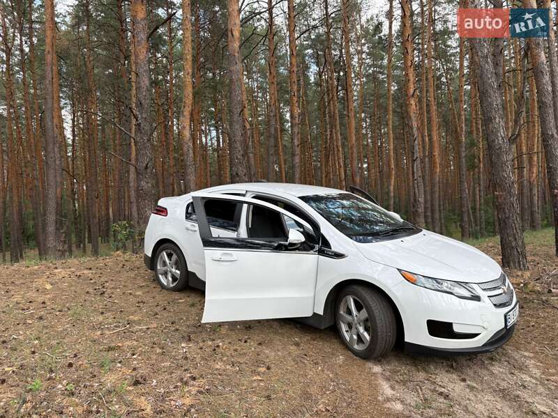 Хэтчбек Chevrolet Volt 2015 в Полтаве фото 13 Хэтчбек Chevrolet Volt 2015 в Полтаве