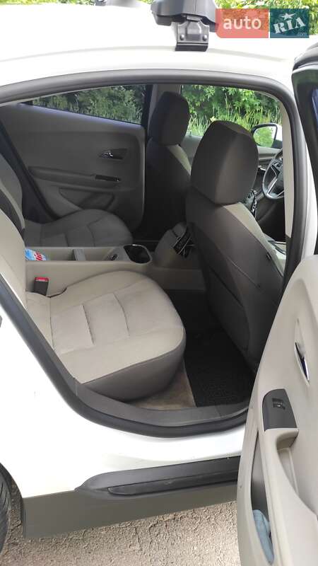 Хетчбек Chevrolet Volt 2015 в Одесі