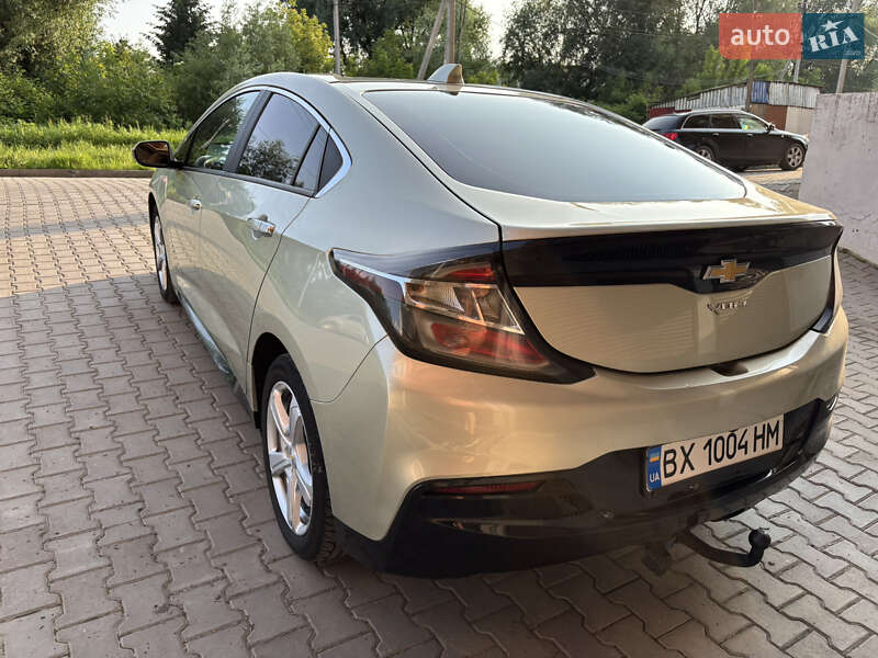 Хэтчбек Chevrolet Volt 2016 в Хмельницком