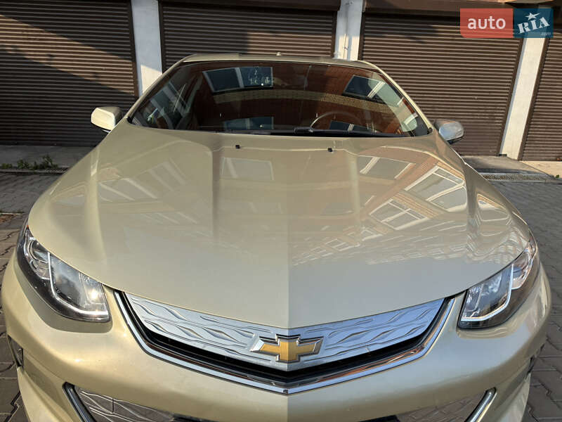 Хэтчбек Chevrolet Volt 2016 в Хмельницком