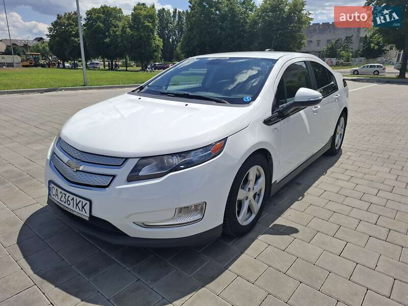 Хэтчбек Chevrolet Volt 2015 в 
