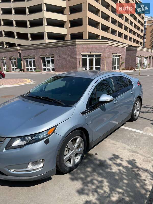 Хэтчбек Chevrolet Volt 2013 в Софиевской Борщаговке фото 2 Хэтчбек Chevrolet Volt 2013 в Софиевской Борщаговке