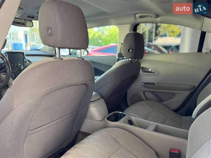Хэтчбек Chevrolet Volt 2014 в Одессе