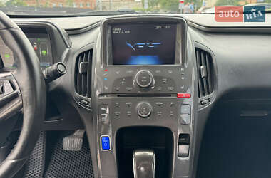 Хэтчбек Chevrolet Volt 2014 в 