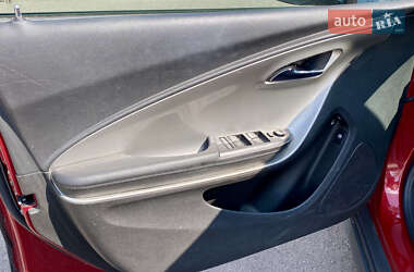 Хэтчбек Chevrolet Volt 2011 в 