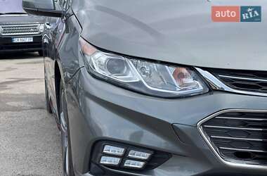 Хэтчбек Chevrolet Volt 2017 в 