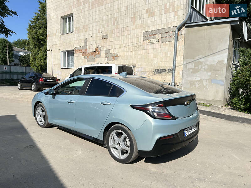Хэтчбек Chevrolet Volt 2017 в Тернополе