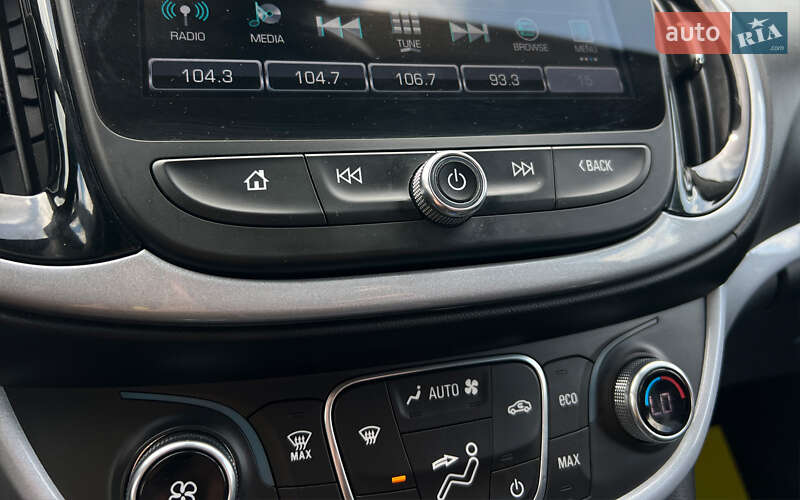 Хэтчбек Chevrolet Volt 2015 в Львове