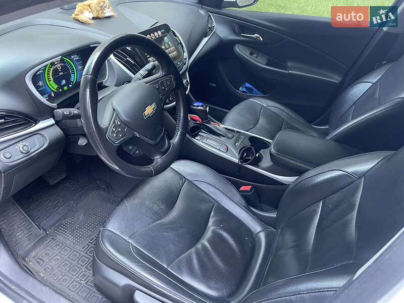 Хэтчбек Chevrolet Volt 2016 в Одессе фото 10 Хэтчбек Chevrolet Volt 2016 в Одессе