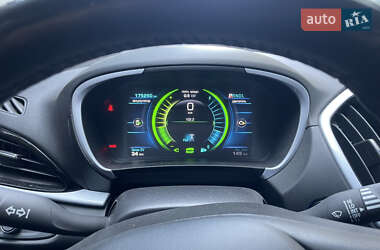 Хэтчбек Chevrolet Volt 2016 в 