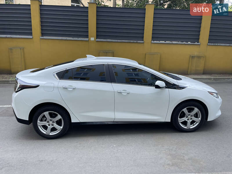 Хэтчбек Chevrolet Volt 2016 в Одессе фото 8 Хэтчбек Chevrolet Volt 2016 в Одессе
