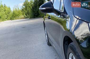 Хэтчбек Chevrolet Volt 2014 в 