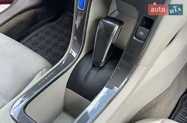 Хэтчбек Chevrolet Volt 2014 в 