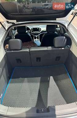 Хэтчбек Chevrolet Volt 2016 в 